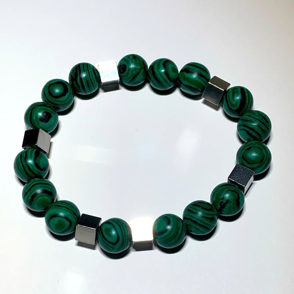 Malachite inspired bead stretch bracelet with stainless steel accents